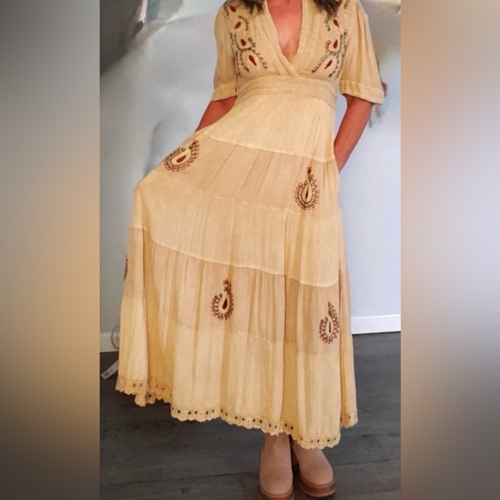 Young THREADS Embroidered boho maxi dress size M